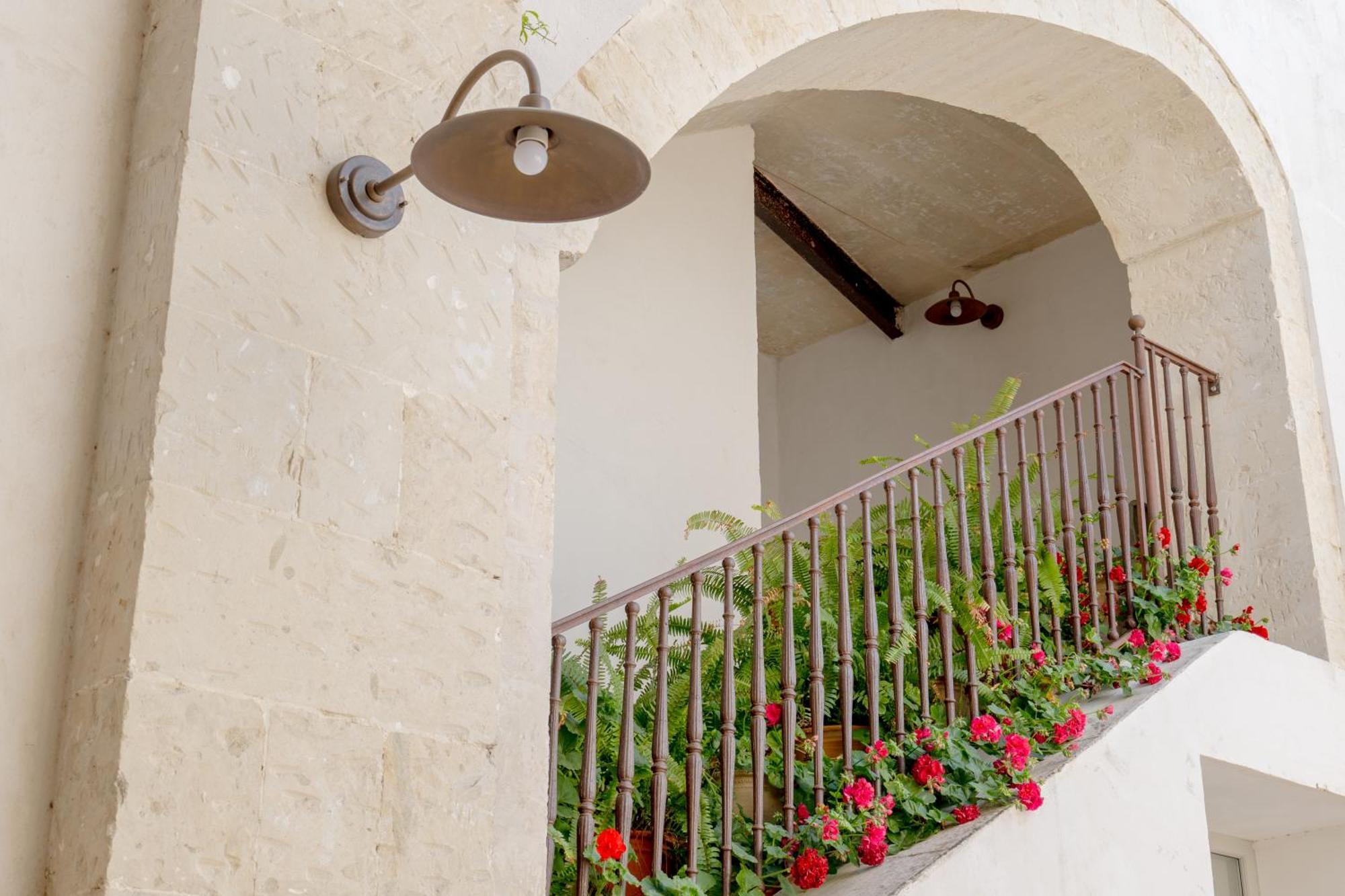 Palazzo Angelica - Luxury Retreat Otranto Bed & Breakfast Giurdignano Dış mekan fotoğraf